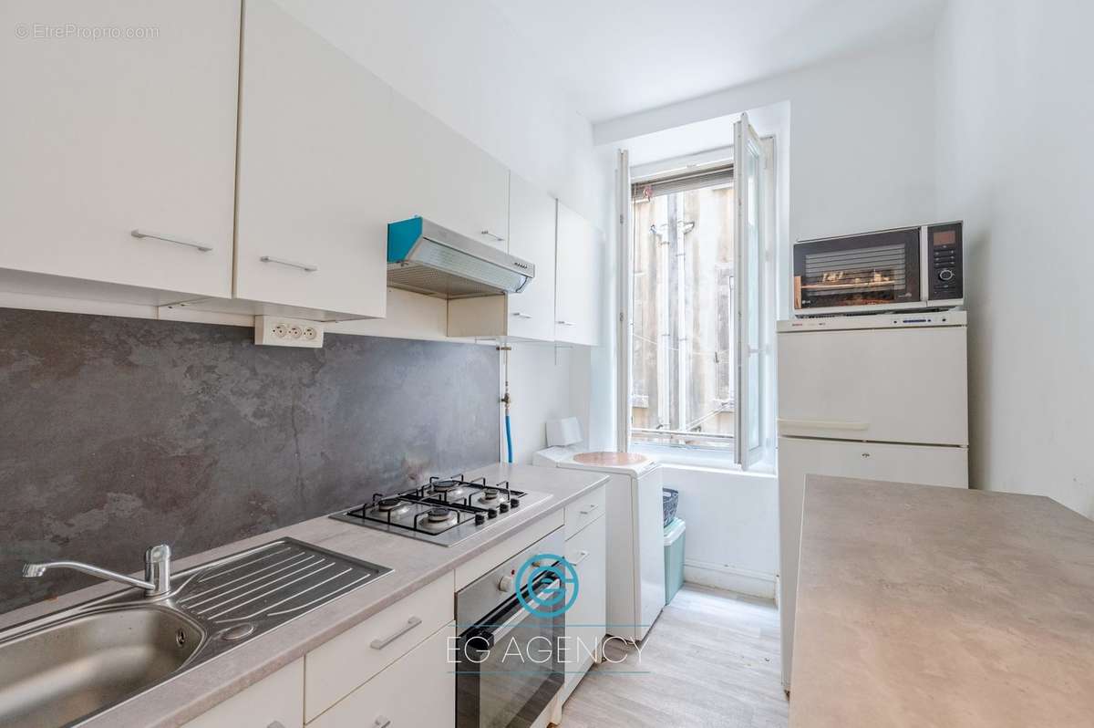 Appartement à MARSEILLE-2E