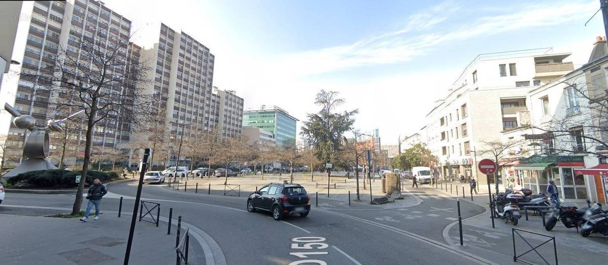 Parking à IVRY-SUR-SEINE