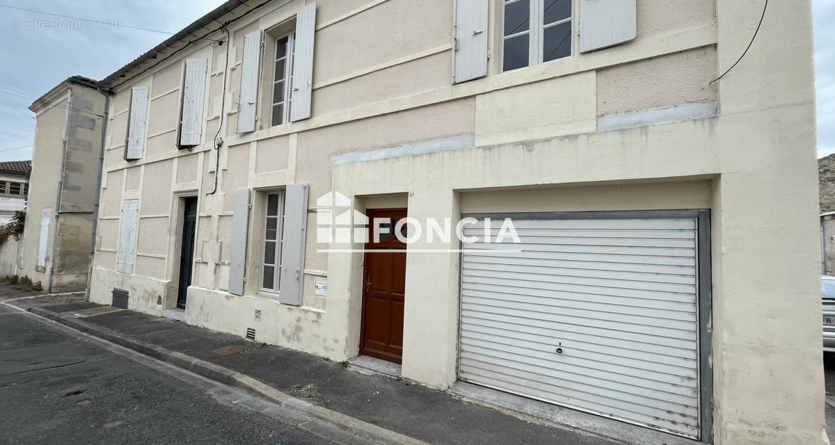 Appartement à COGNAC