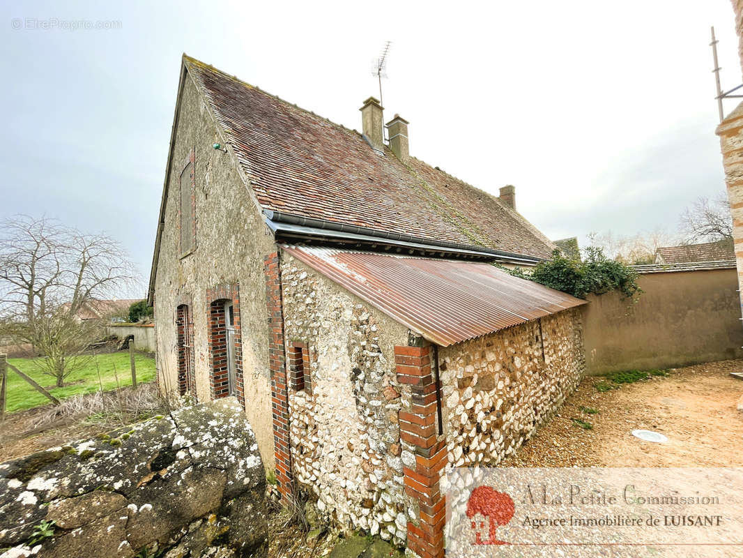 Maison à LE COUDRAY