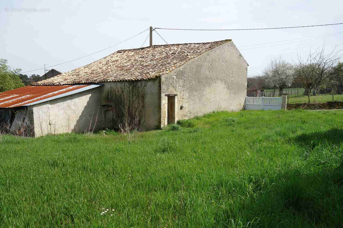 Maison à SAINT-CIERS-SUR-GIRONDE