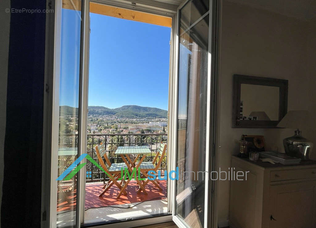 Appartement à HYERES