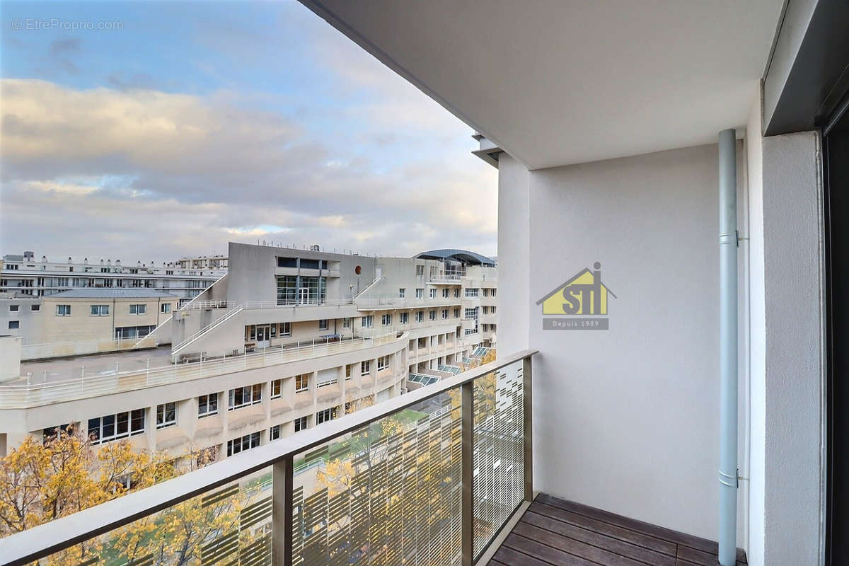 Appartement à ISSY-LES-MOULINEAUX