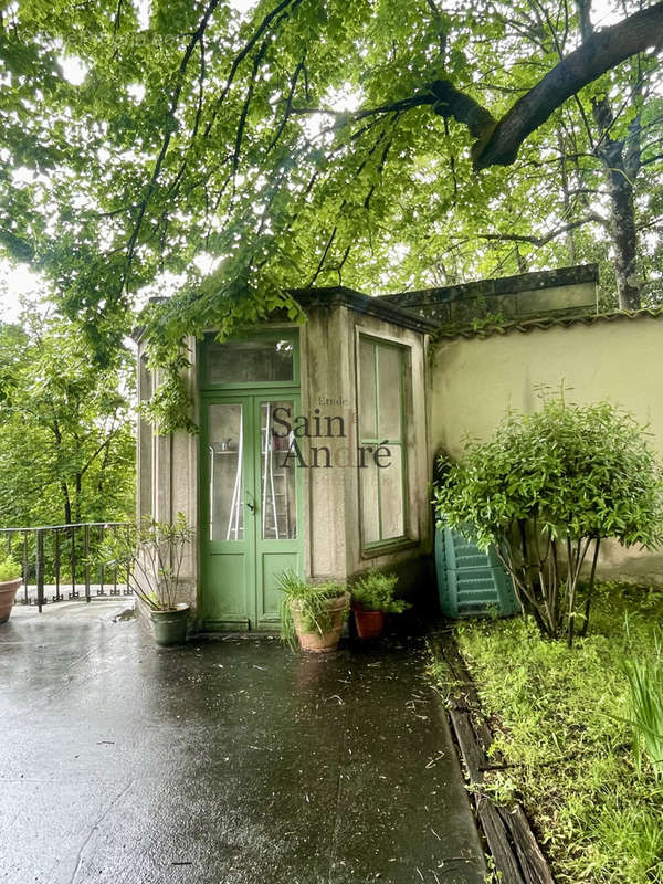 Maison à COGNAC