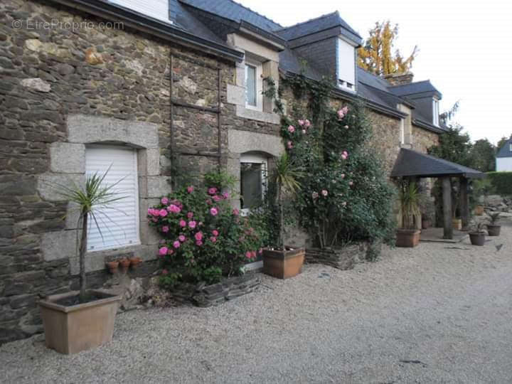 Maison à CREDIN