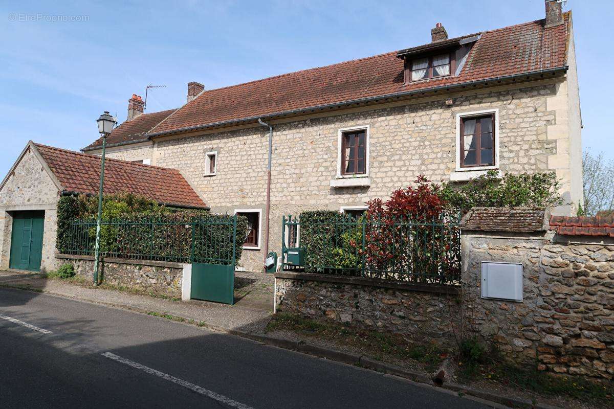 Maison à NEUILLY-EN-VEXIN