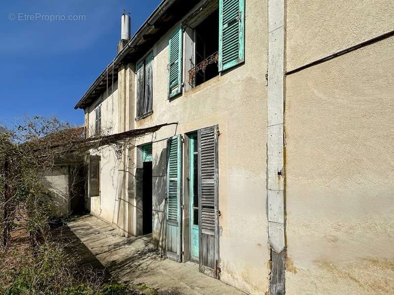 Maison à LUPIAC