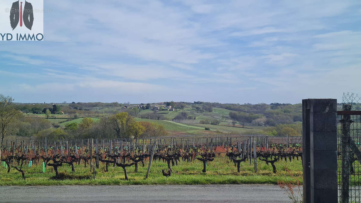 Terrain à SAINTE-CROIX-DU-MONT