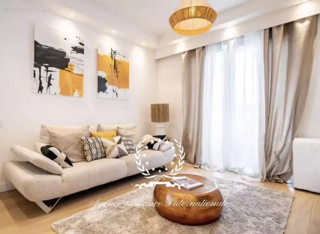 Appartement à CANNES