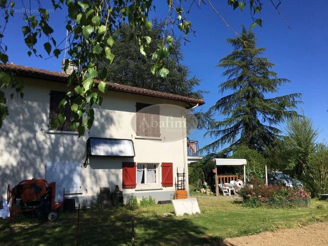 Maison à SAUVETERRE-DE-BEARN