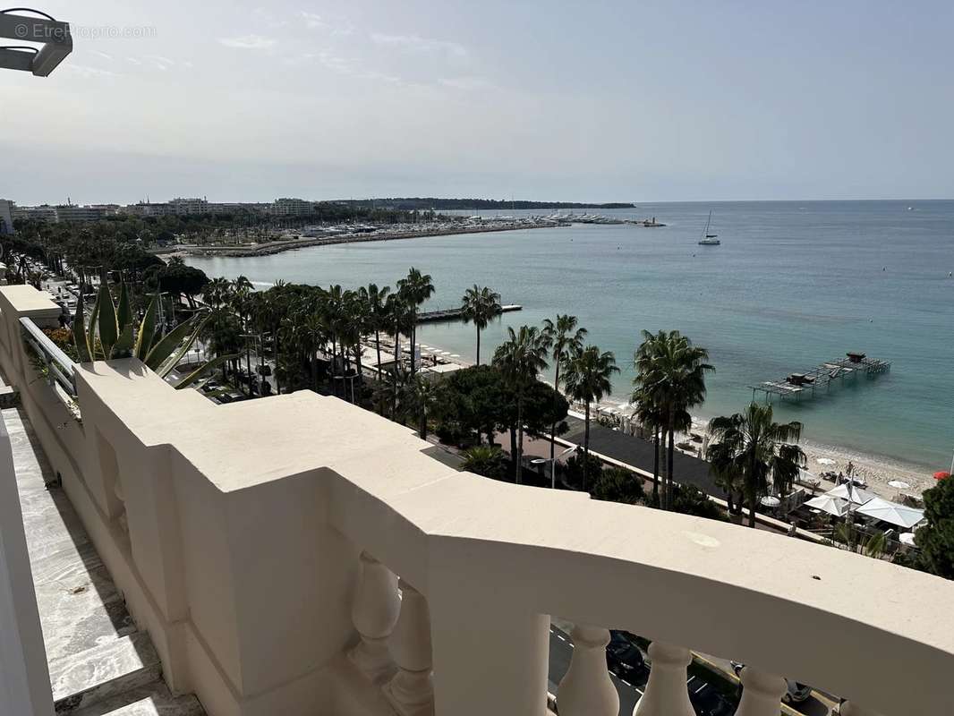 Appartement à CANNES