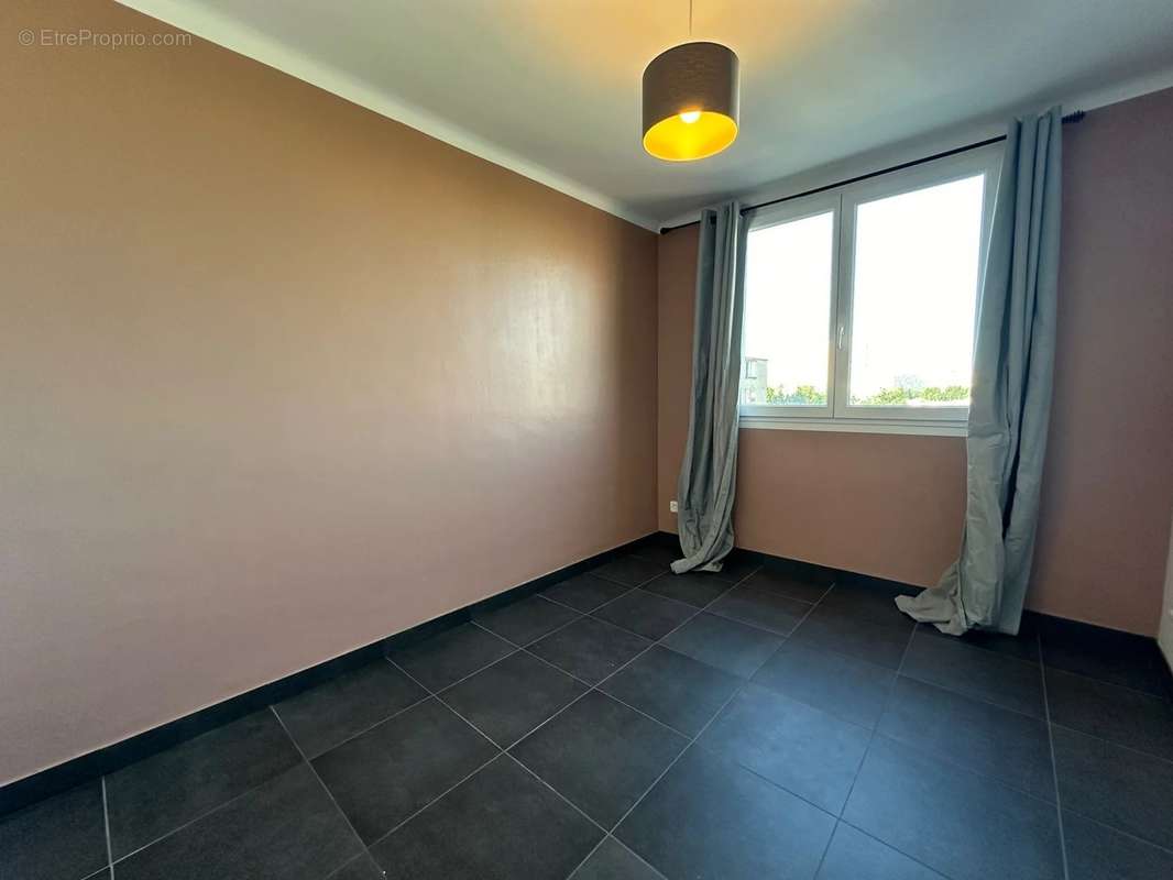 Appartement à MARSEILLE-9E