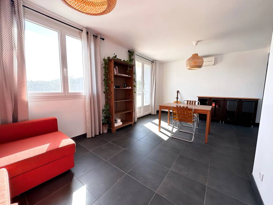 Appartement à MARSEILLE-9E