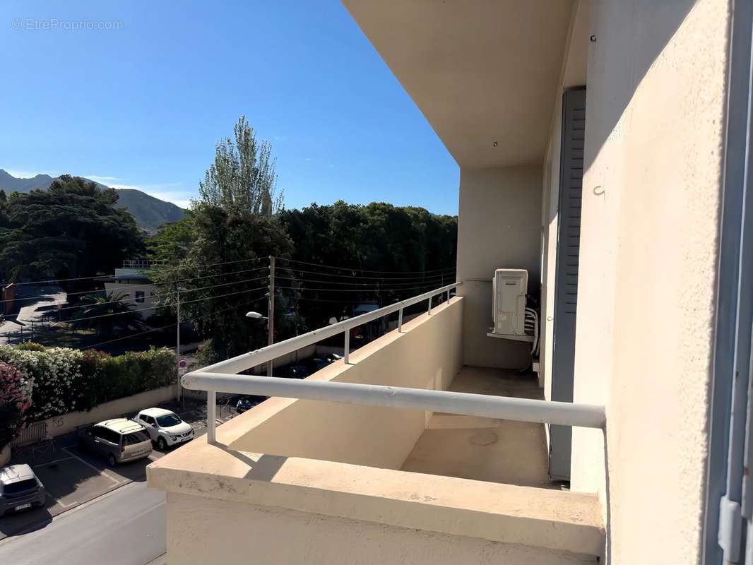 Appartement à MARSEILLE-9E