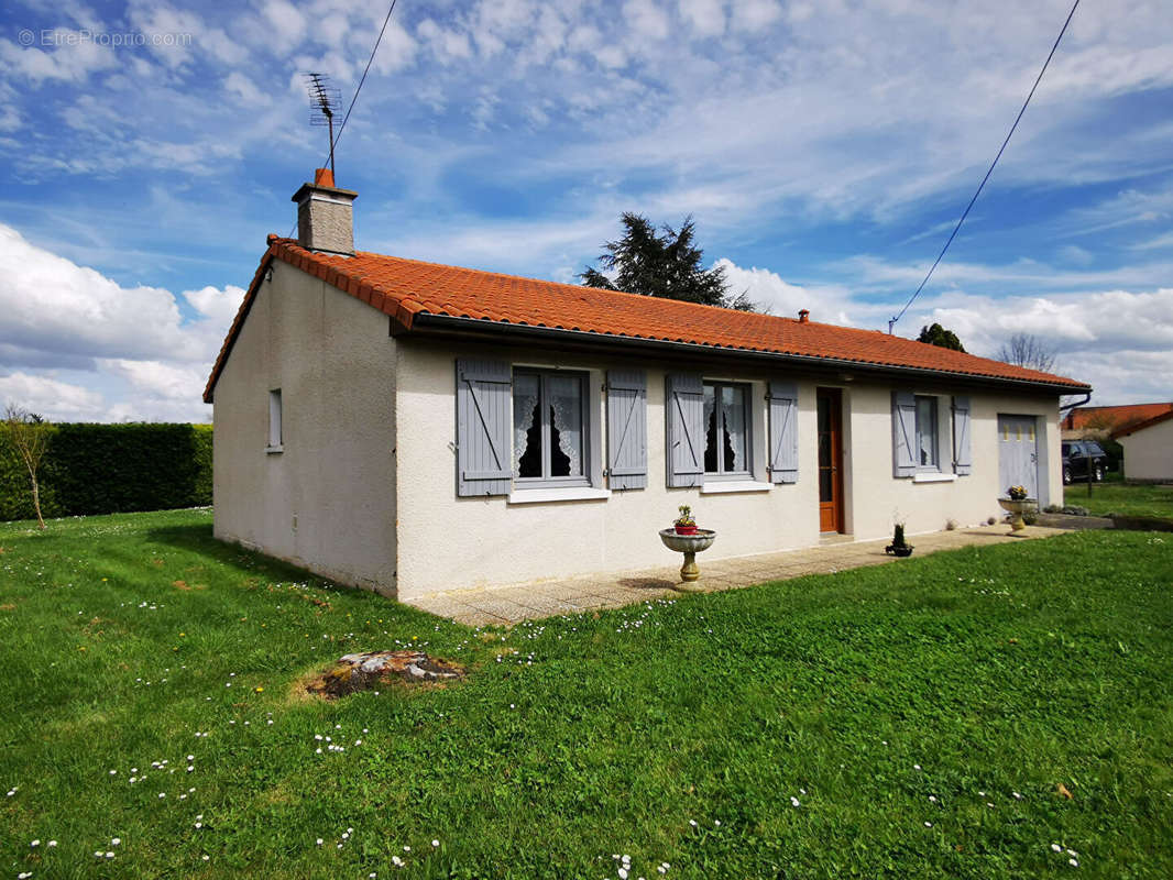 Maison à ROMAGNE