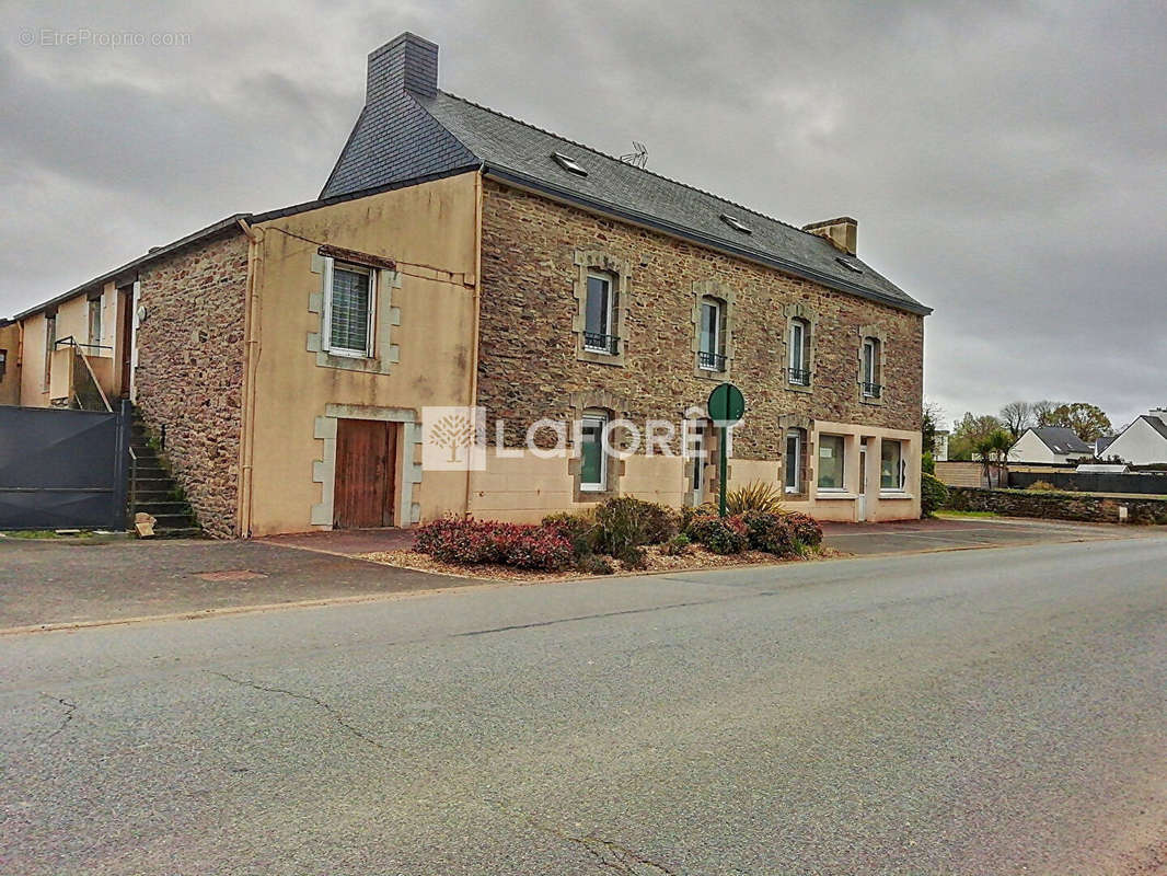 Maison à TREMEVEN