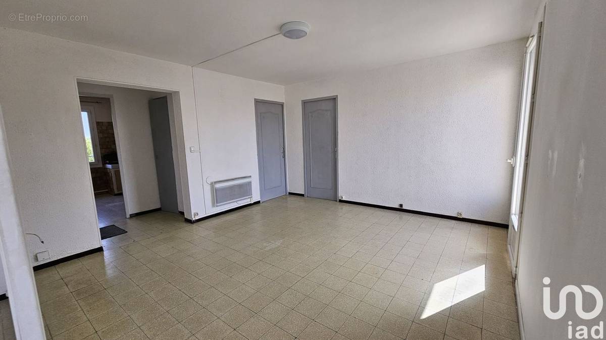 Photo 1 - Appartement à SORGUES