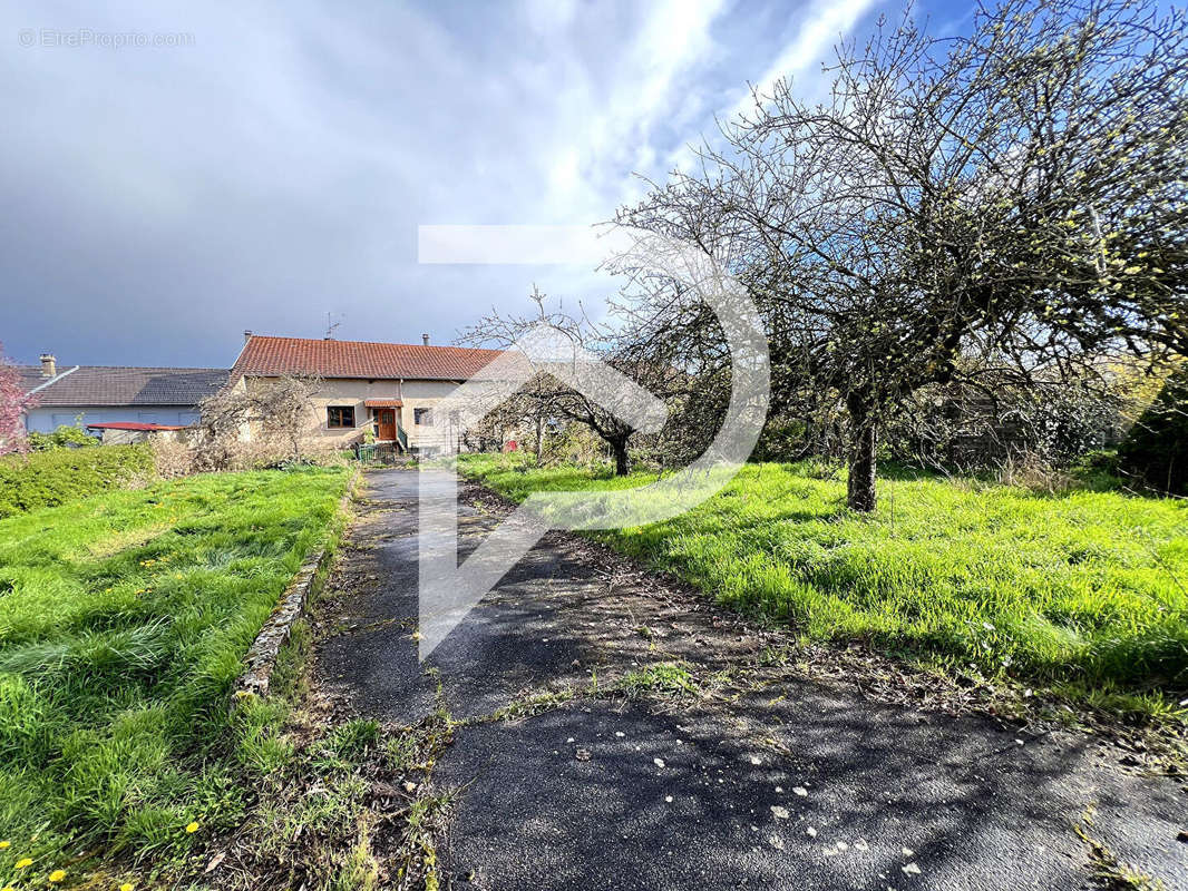 Appartement à SAIZERAIS