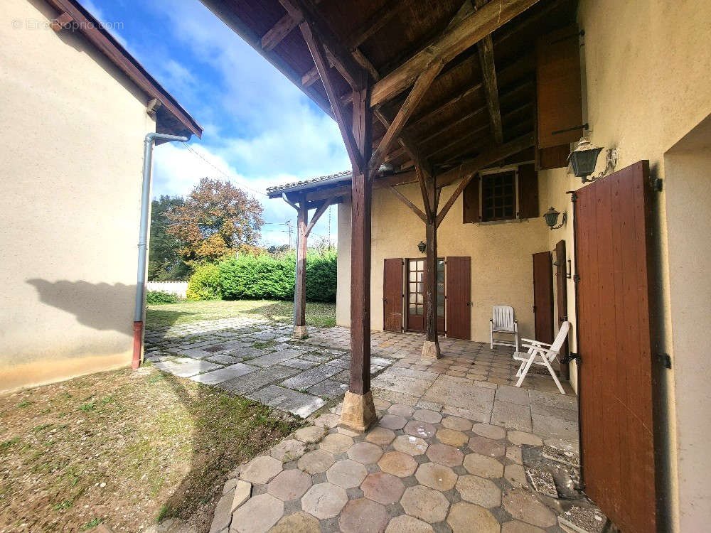 Maison à SAINT-DIDIER-SUR-CHALARONNE