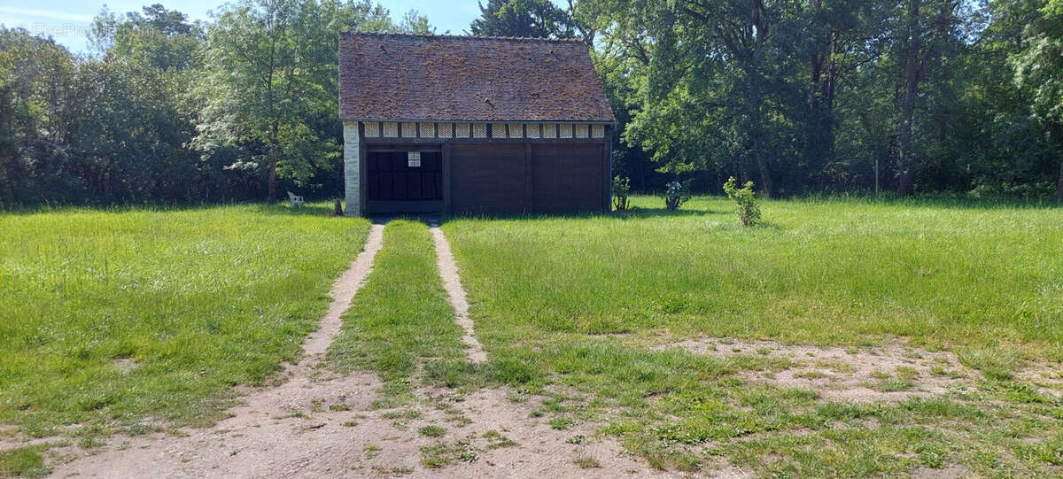 Maison à LA FERTE-SAINT-CYR