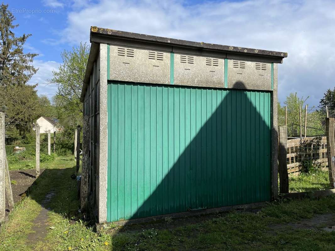 Garage - Maison à PREVELLES