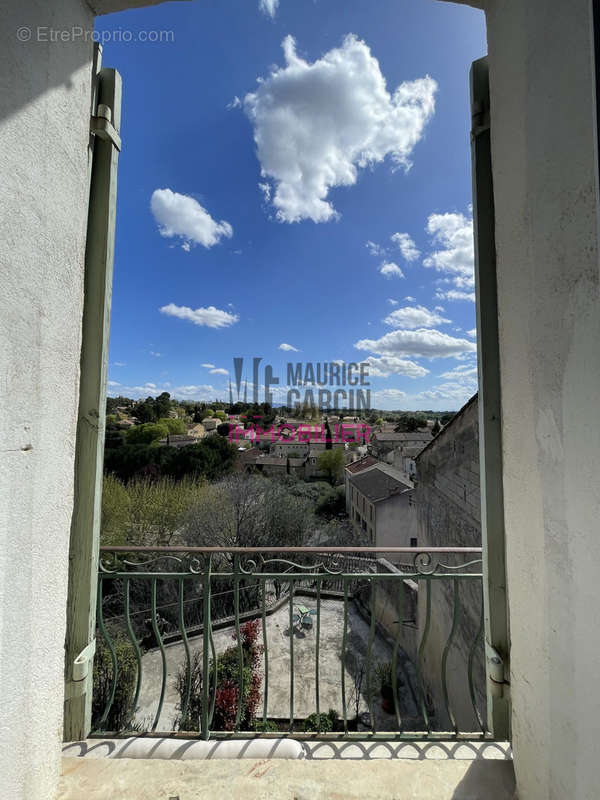 Appartement à BEAUMES-DE-VENISE