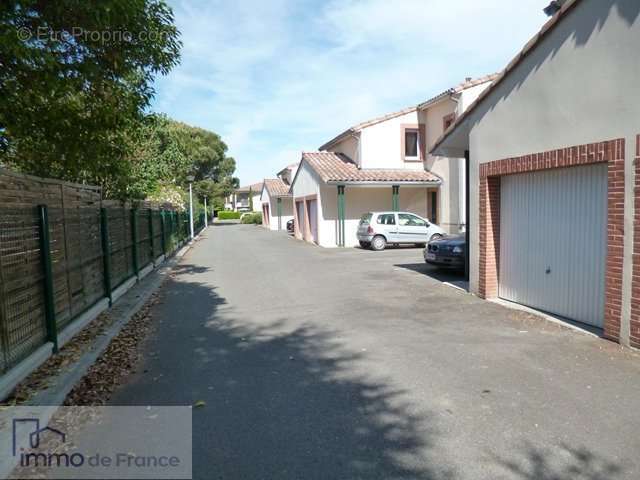 Appartement à BRUGUIERES