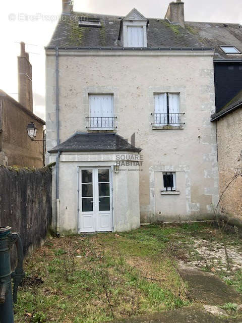 Maison à NEUILLE-PONT-PIERRE