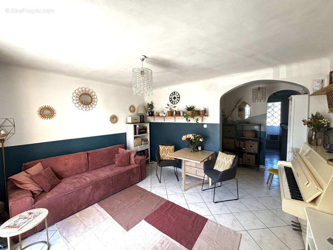 Appartement à MARSEILLE-11E