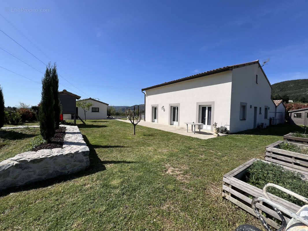 Maison à SAINT-PERAY