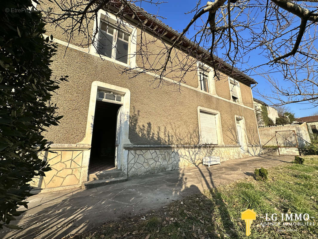 Maison à FLOIRAC