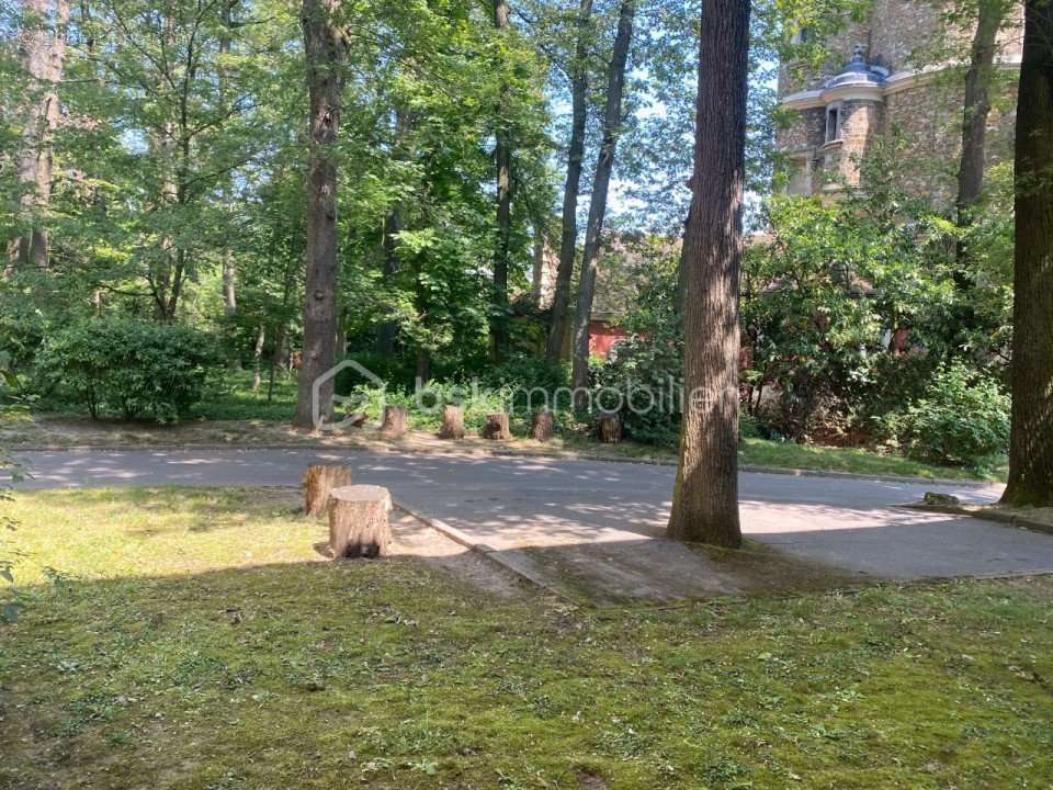 Appartement à LE PLESSIS-ROBINSON