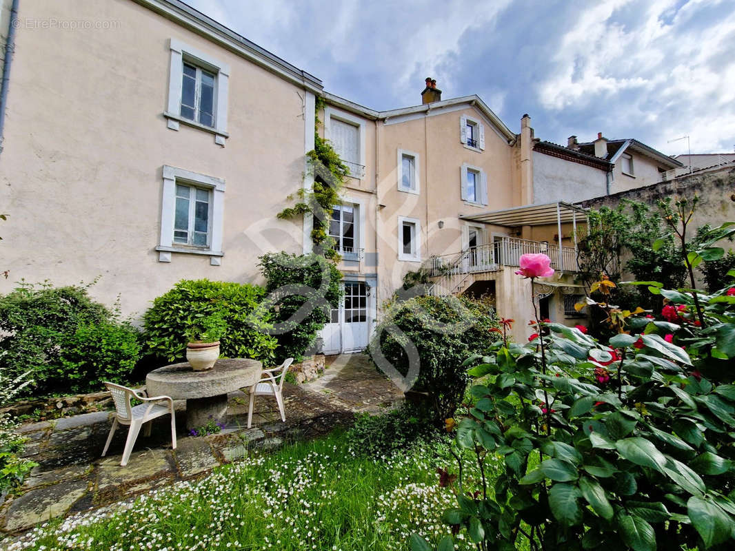 Maison à BRIOUDE