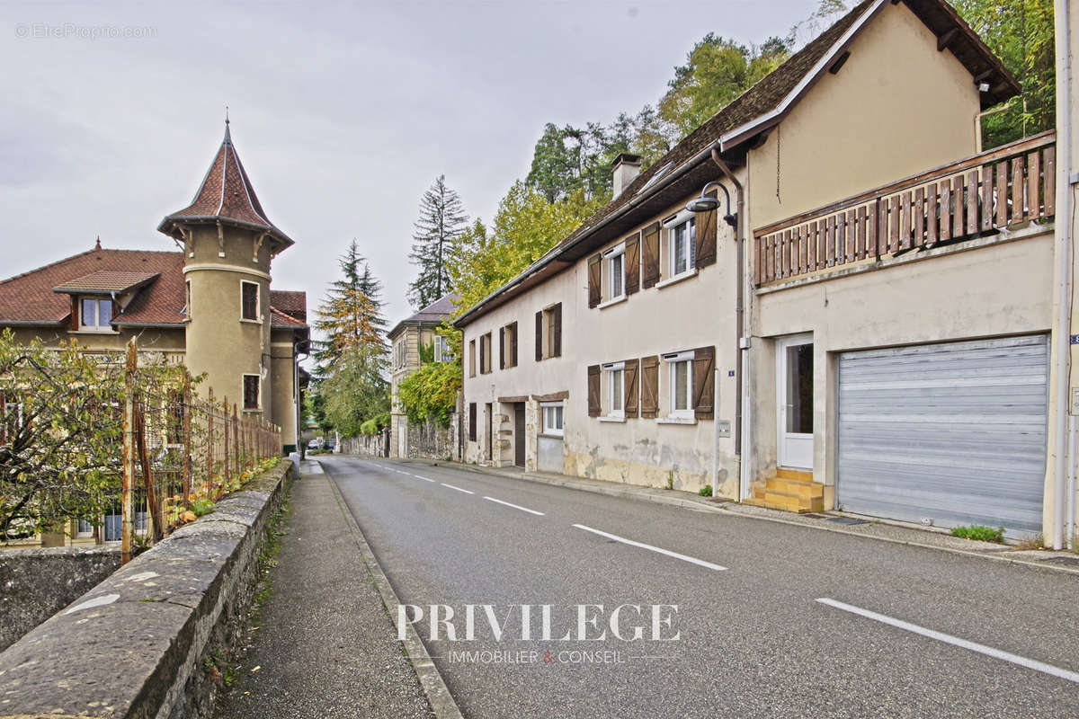 Maison à LE PONT-DE-BEAUVOISIN