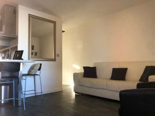 Appartement à MAUGUIO