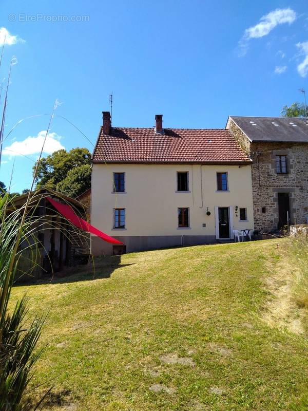 Maison à LAURIERE