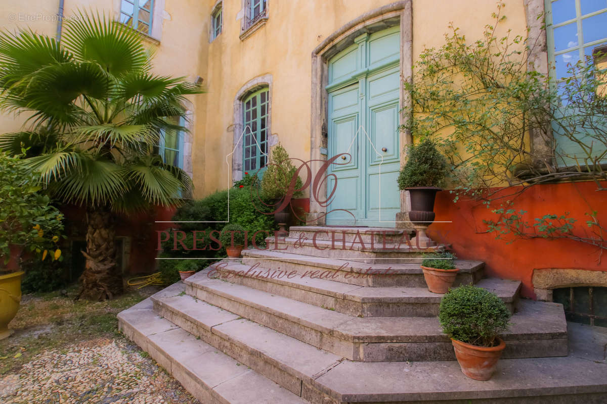 Maison à BOURG-SAINT-ANDEOL