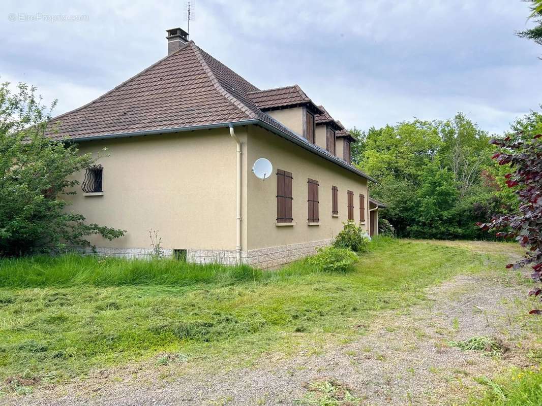 Maison à RANCY