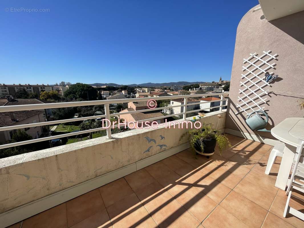 Appartement à FREJUS