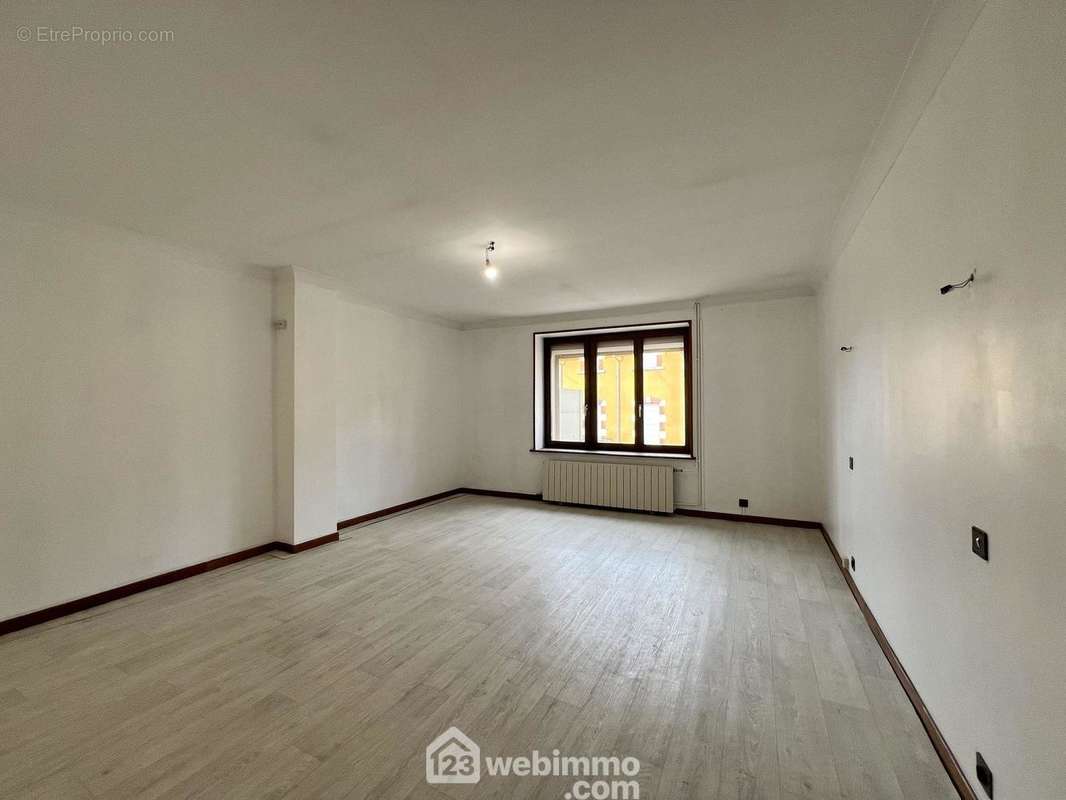 Grande chambre de 20m²... - Maison à BELRUPT-EN-VERDUNOIS