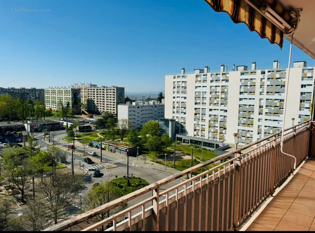 Appartement à RILLIEUX-LA-PAPE