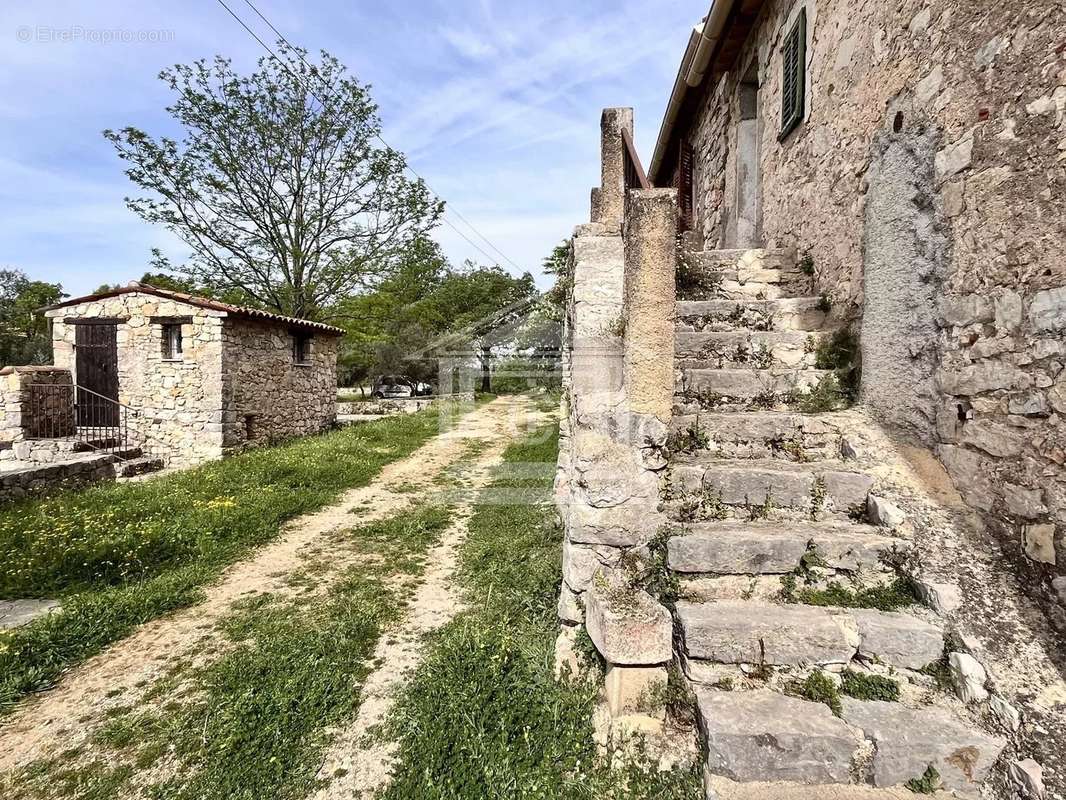 Maison à FAYENCE