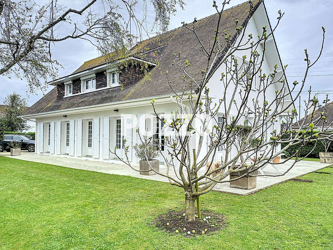 Maison à COURSEULLES-SUR-MER