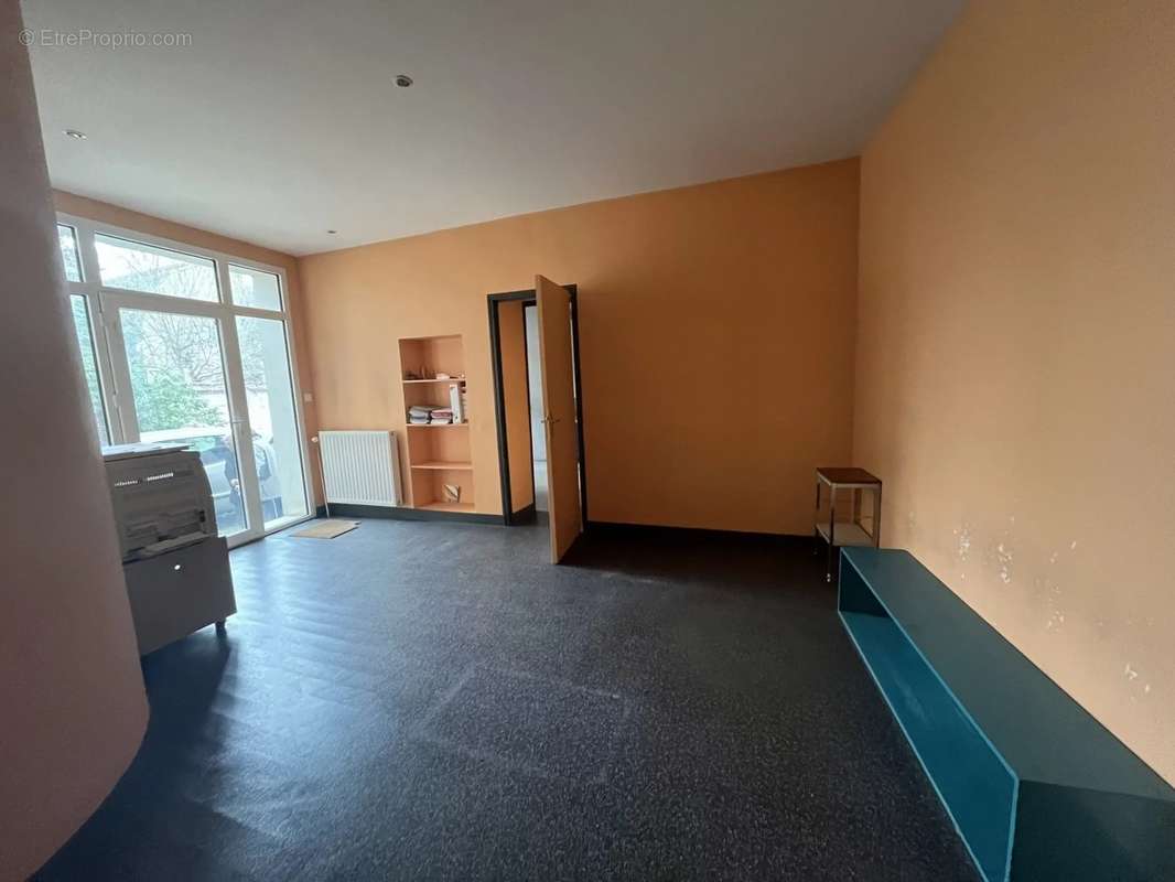 Appartement à BRIENON-SUR-ARMANCON