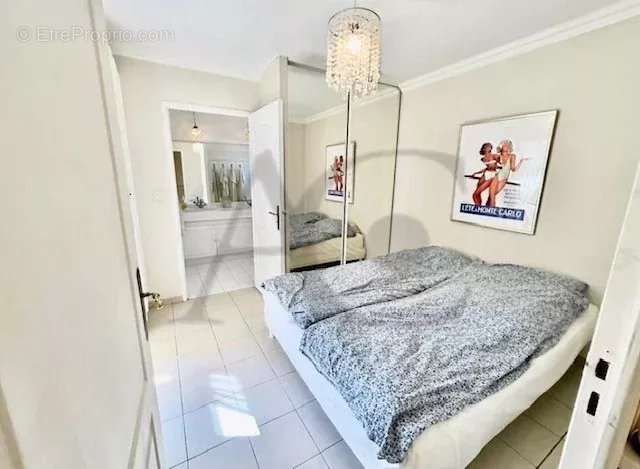 Appartement à VILLENEUVE-LOUBET