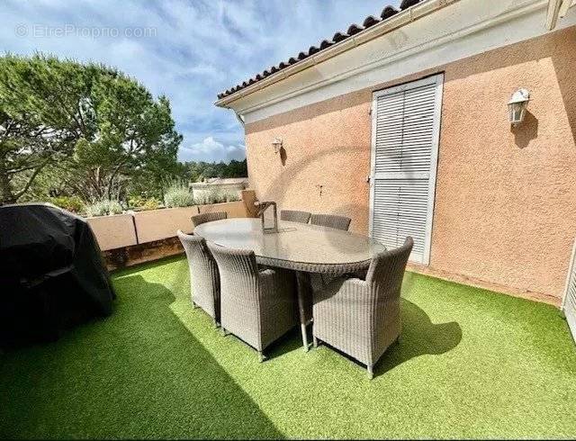 Appartement à VILLENEUVE-LOUBET