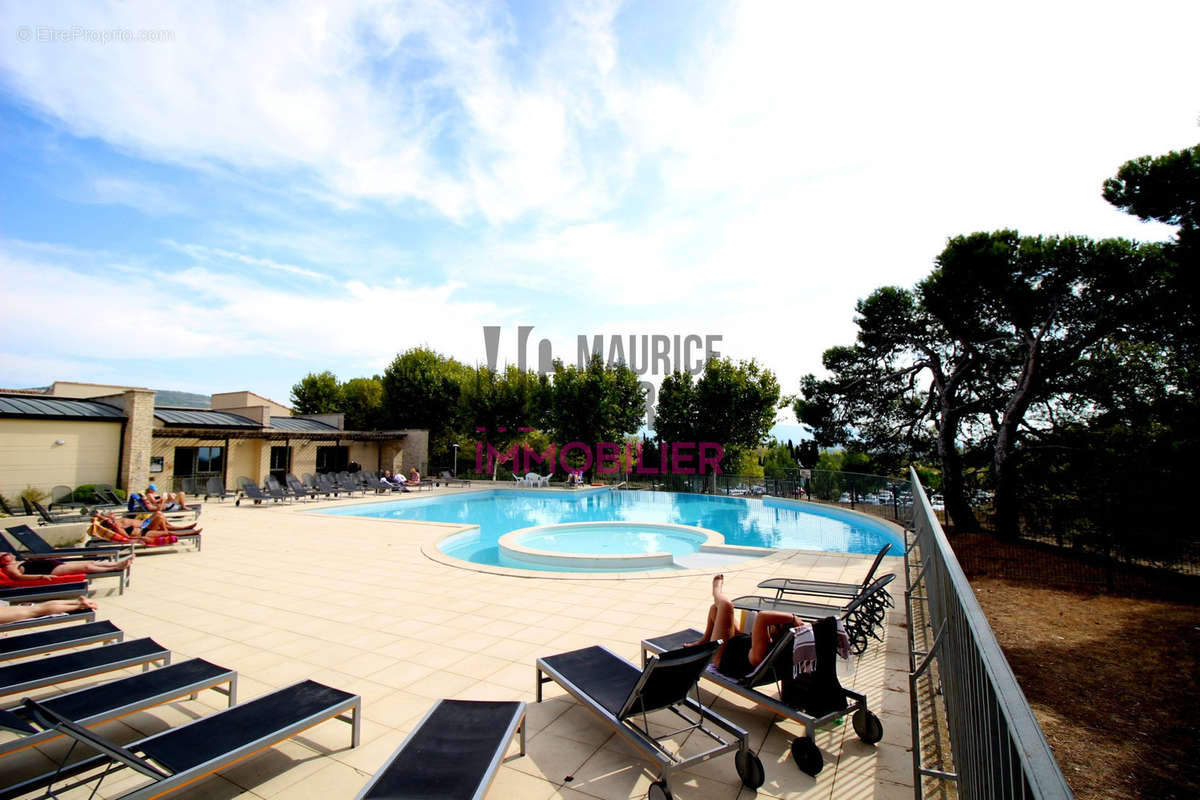 Appartement à SAUMANE-DE-VAUCLUSE