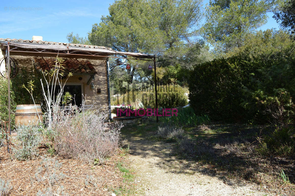 Maison à LAGNES