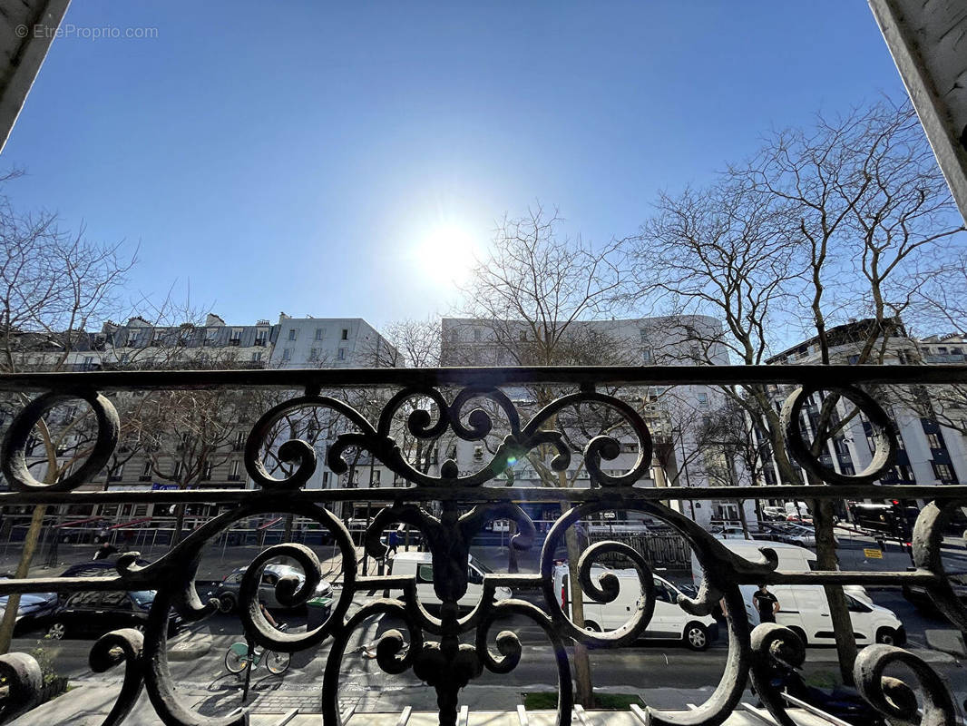 Appartement à PARIS-20E