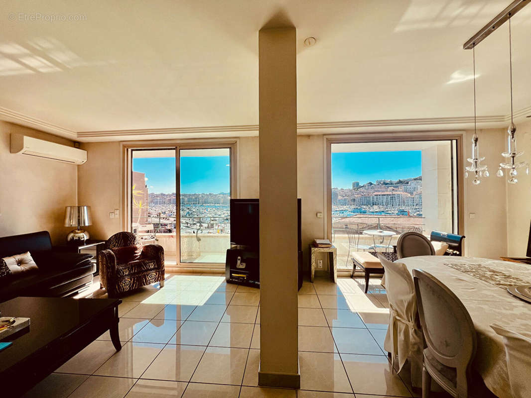 Appartement à MARSEILLE-2E